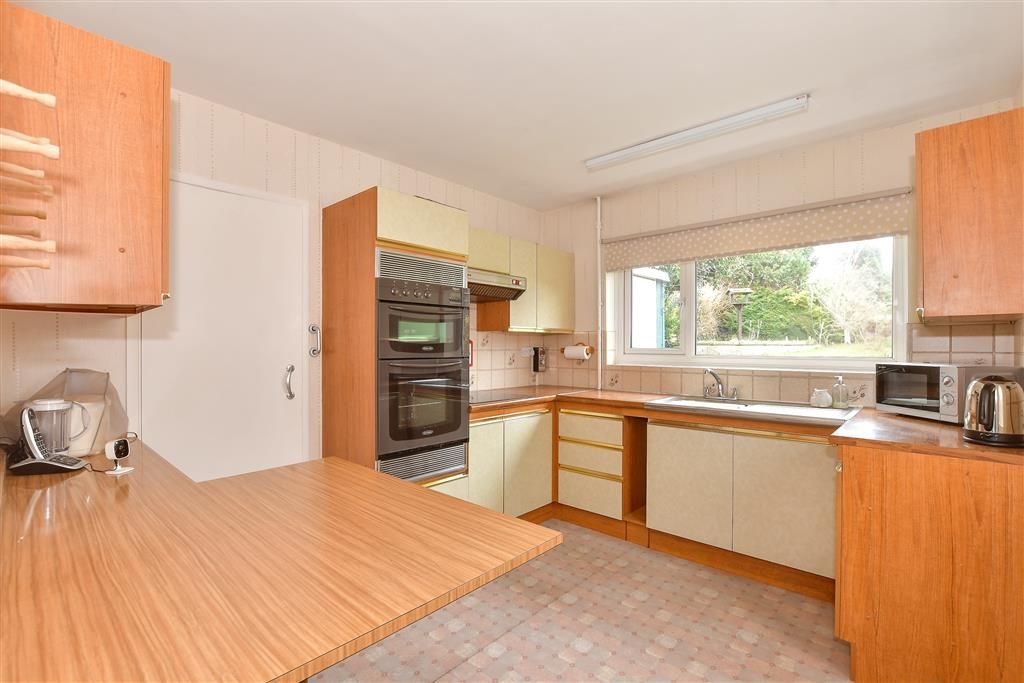 Property photo 3 of 13 Kitchen