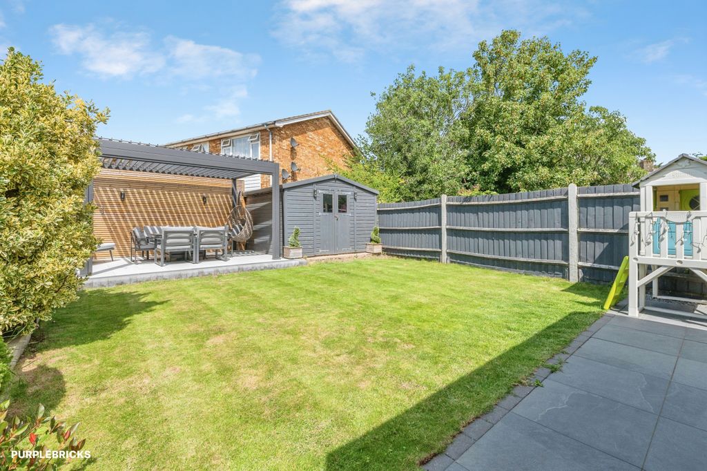 Property photo 3 of 19