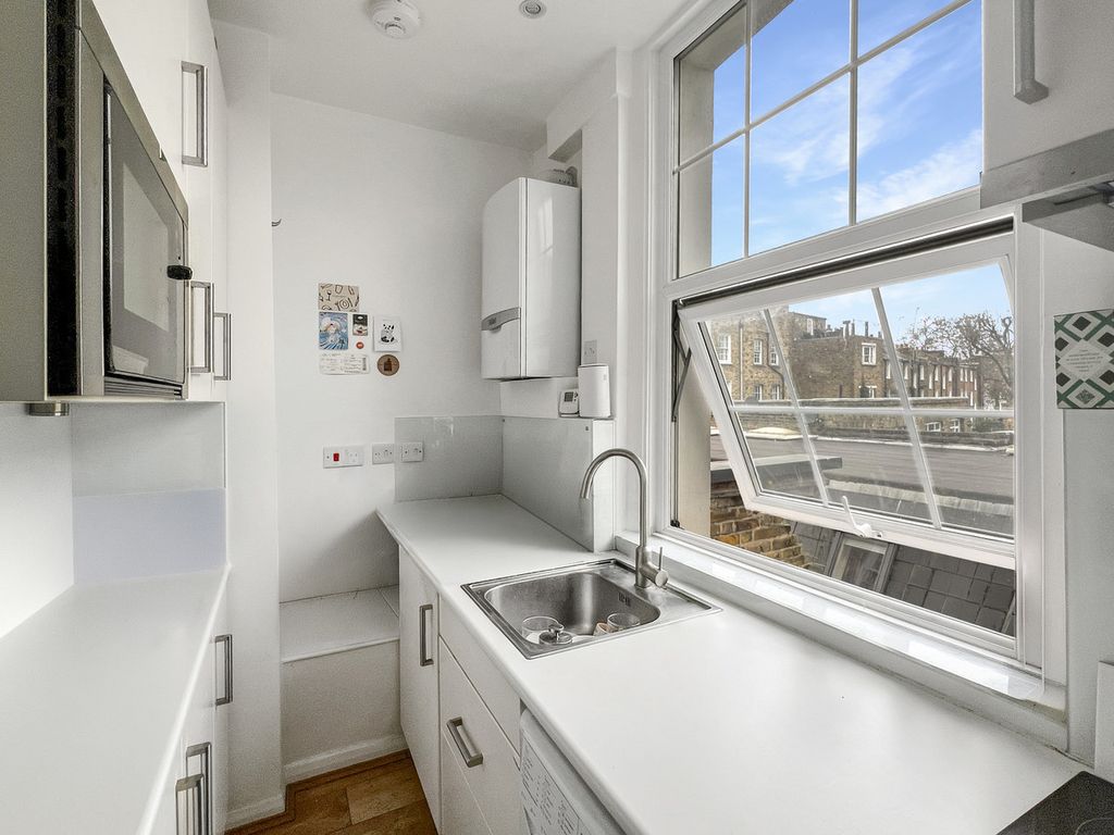 Property photo 3 of 5