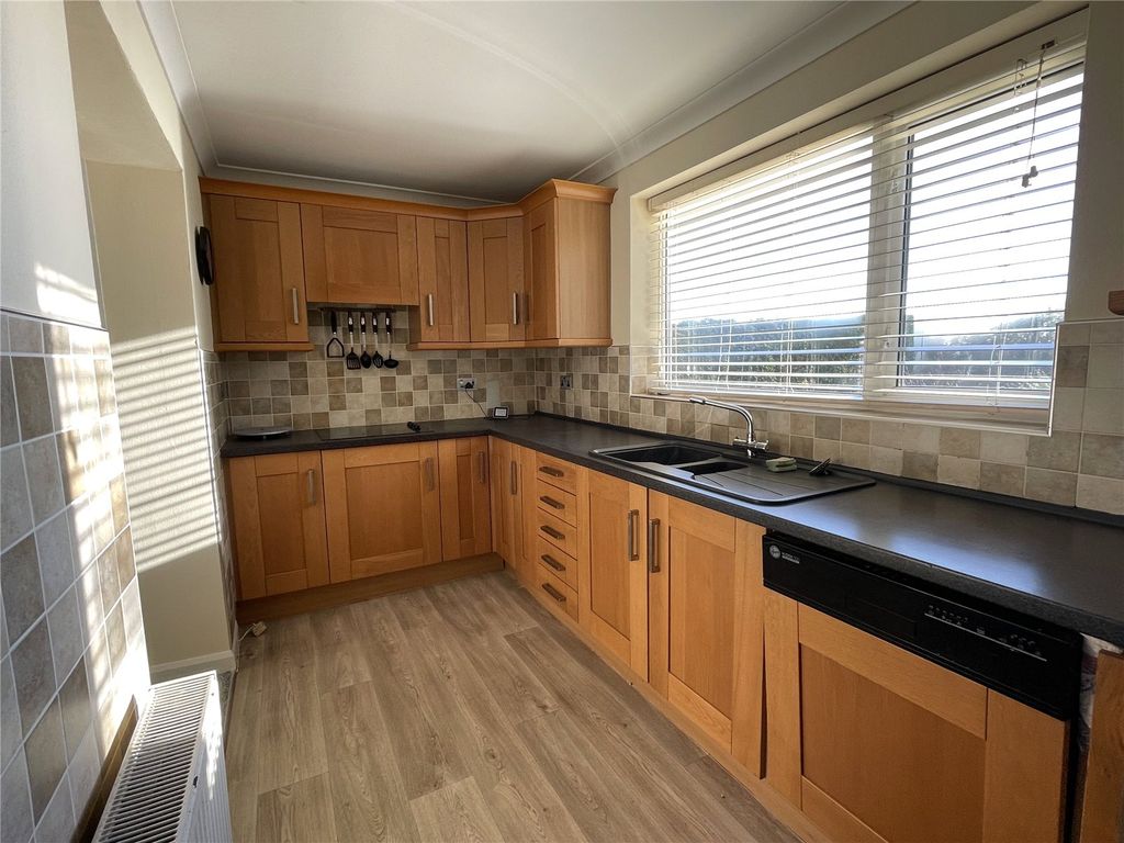 Property photo 3 of 22 Picture No. 33