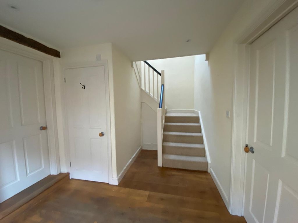Property photo 2 of 11 1000025527