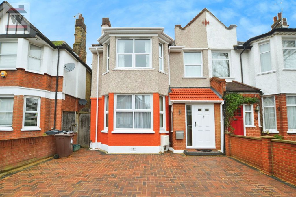 Property photo 1 of 13