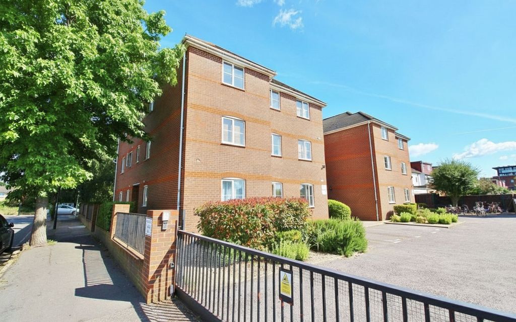 Property photo 1 of 6