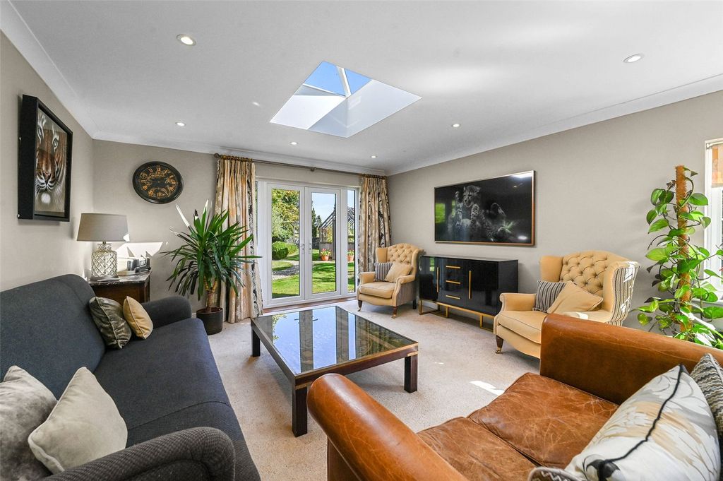 Property photo 2 of 33 Picture No. 42