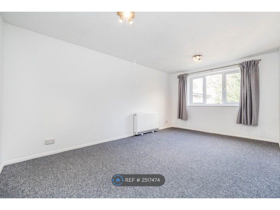Property photo 3 of 4