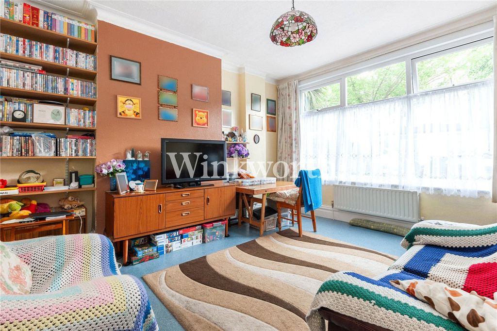 Property photo 2 of 13 Picture No. 30