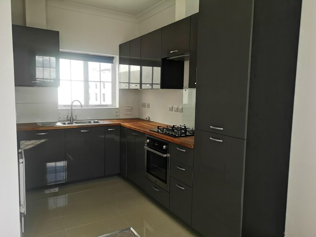 Property photo 1 of 4 Kitchen