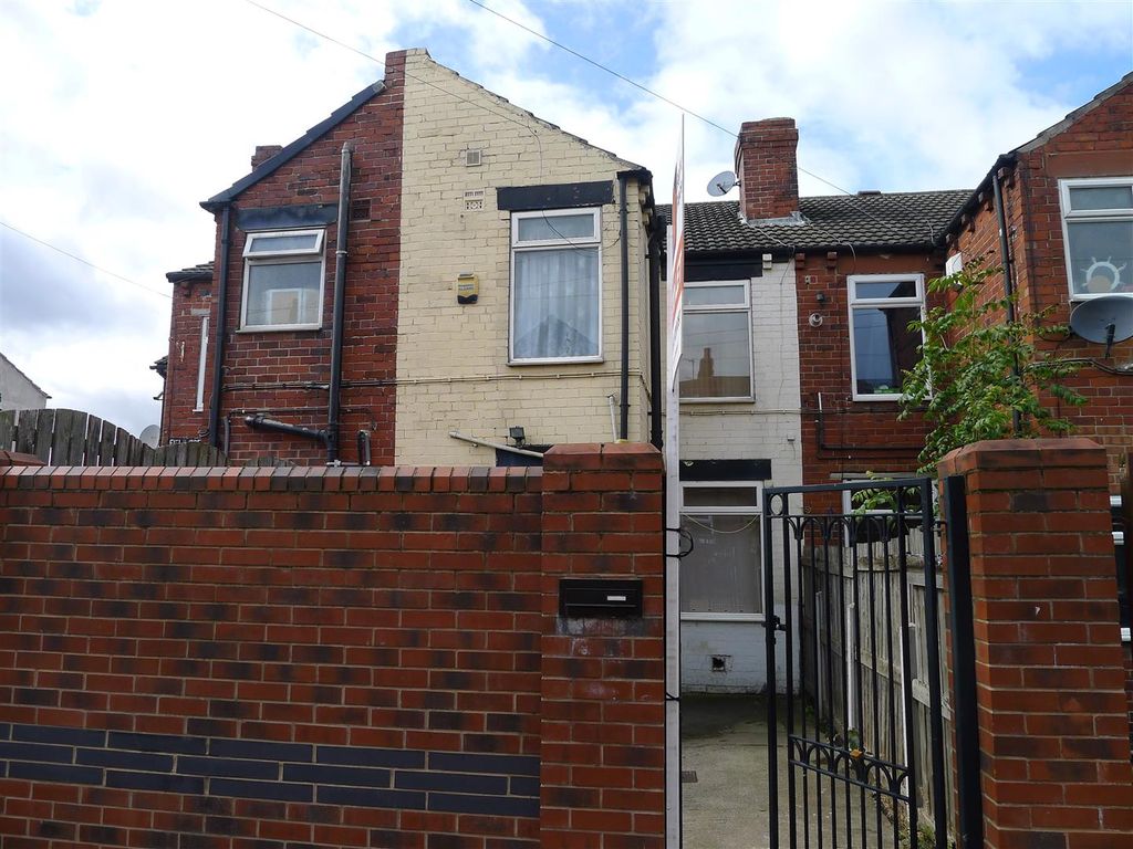 Property photo 1 of 4