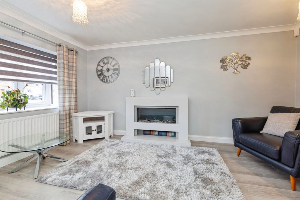 Property photo 2 of 20 Pbox-Img.Jpg