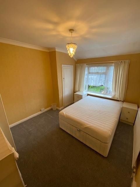 Property photo 1 of 2