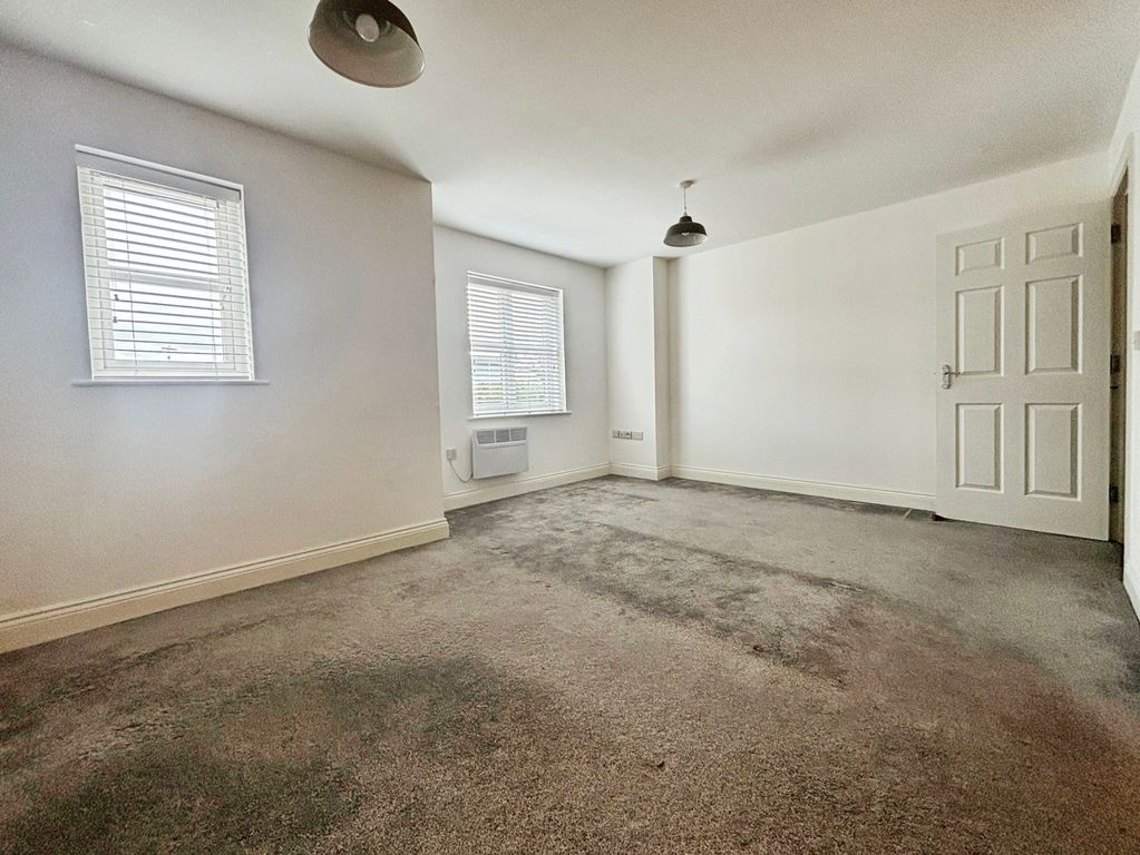 Property photo 2 of 8 Pbox-Img.Jpeg