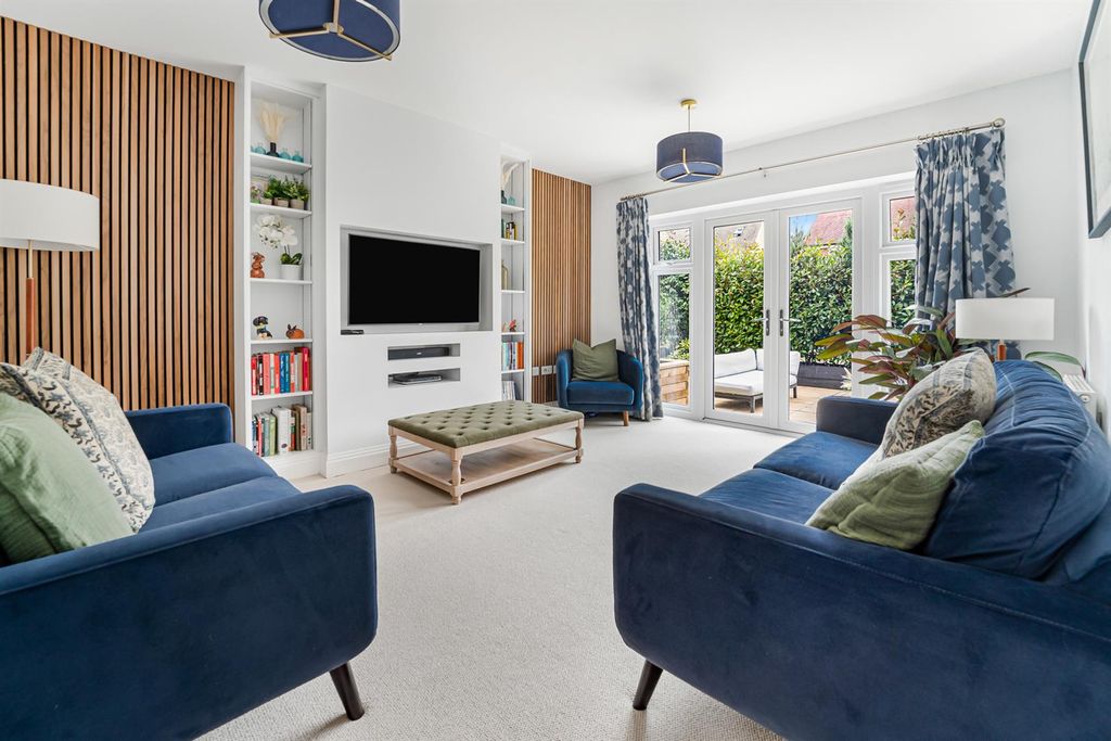 Property photo 2 of 20 2 Norrige Way-1.Jpg