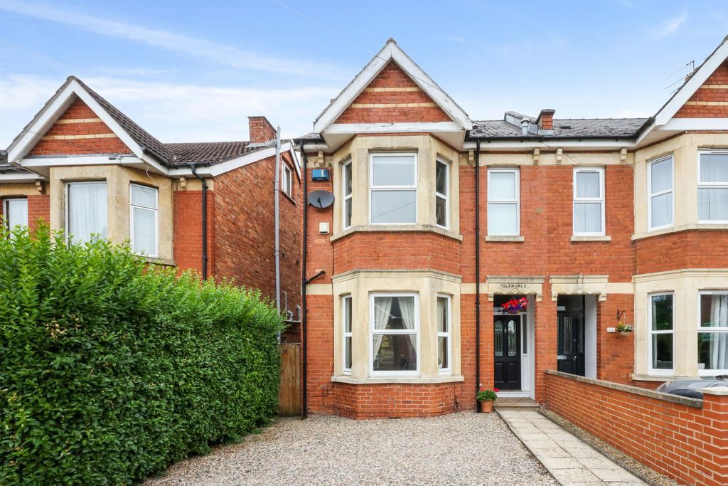 Property photo 1 of 16 Sandford Mill Road