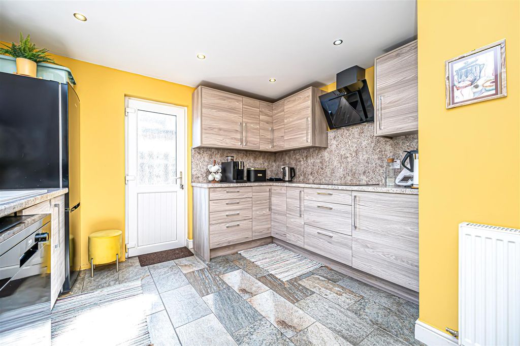 Additional image 10 of 4 bed semi-detached house for saleScoonie Place, Durie Street, Leven KY8