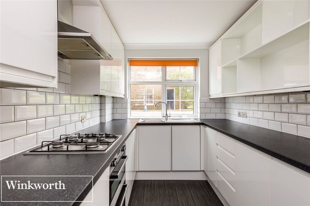 Property photo 2 of 10 Picture No. 03