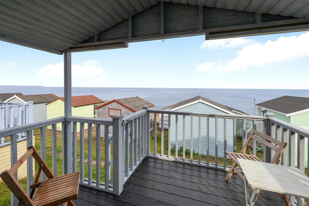 Property photo 3 of 13 Tankerton West, Whitstable