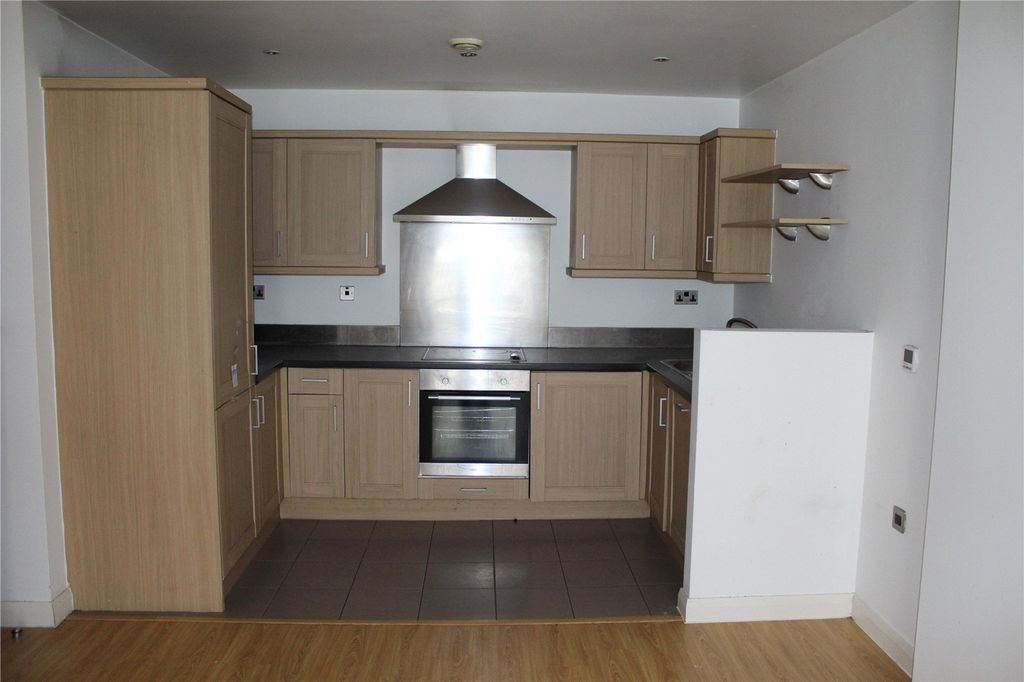 Property photo 3 of 8 Picture No. 05
