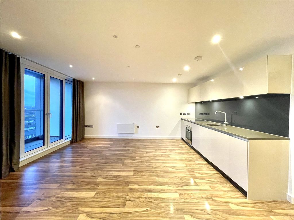 Property photo 3 of 10 Picture No. 04