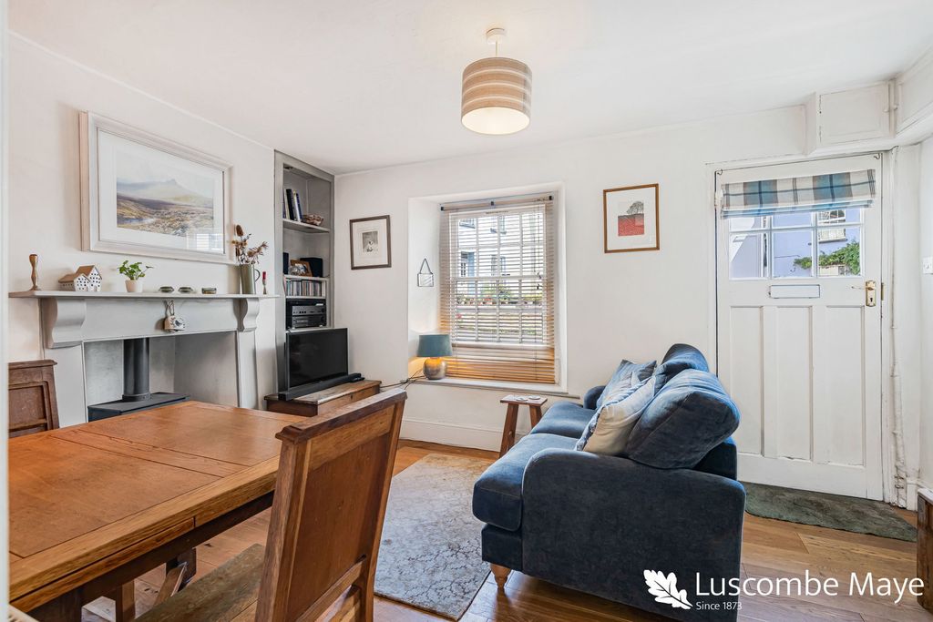 Property photo 3 of 15