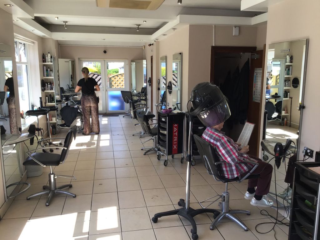 Property photo 2 of 8