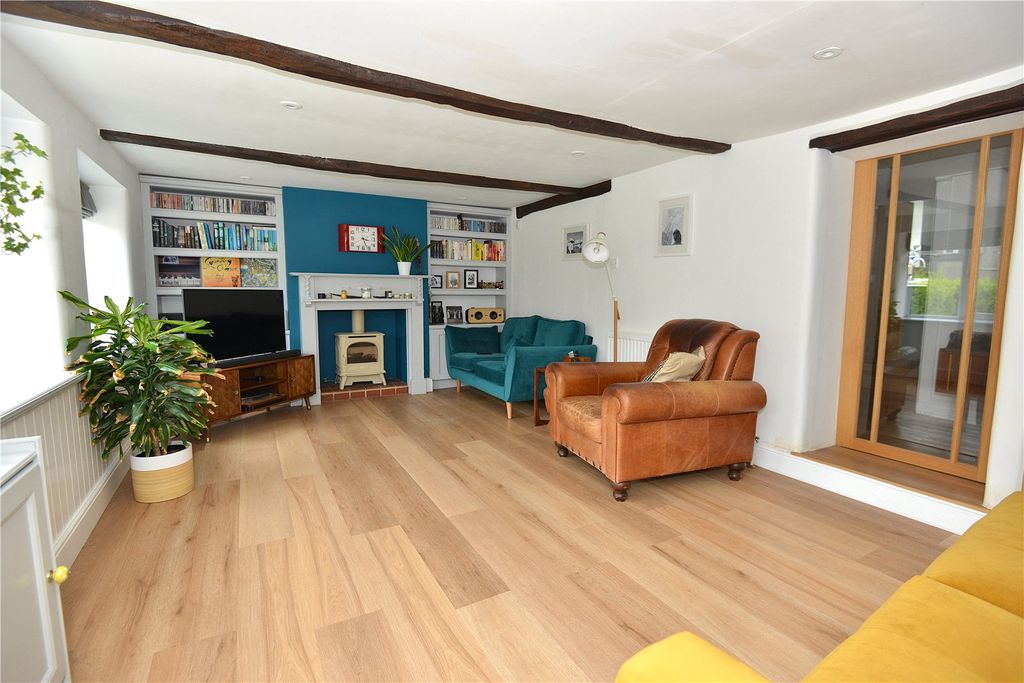Property photo 2 of 15 Sitting Room