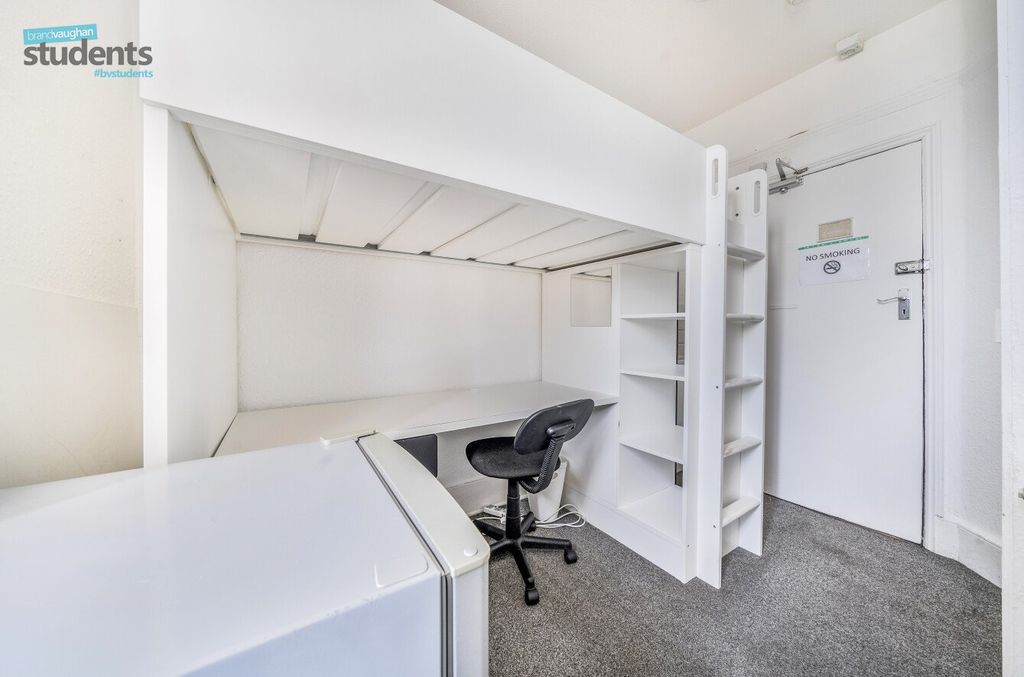 Property photo 1 of 12 Picture No. 31