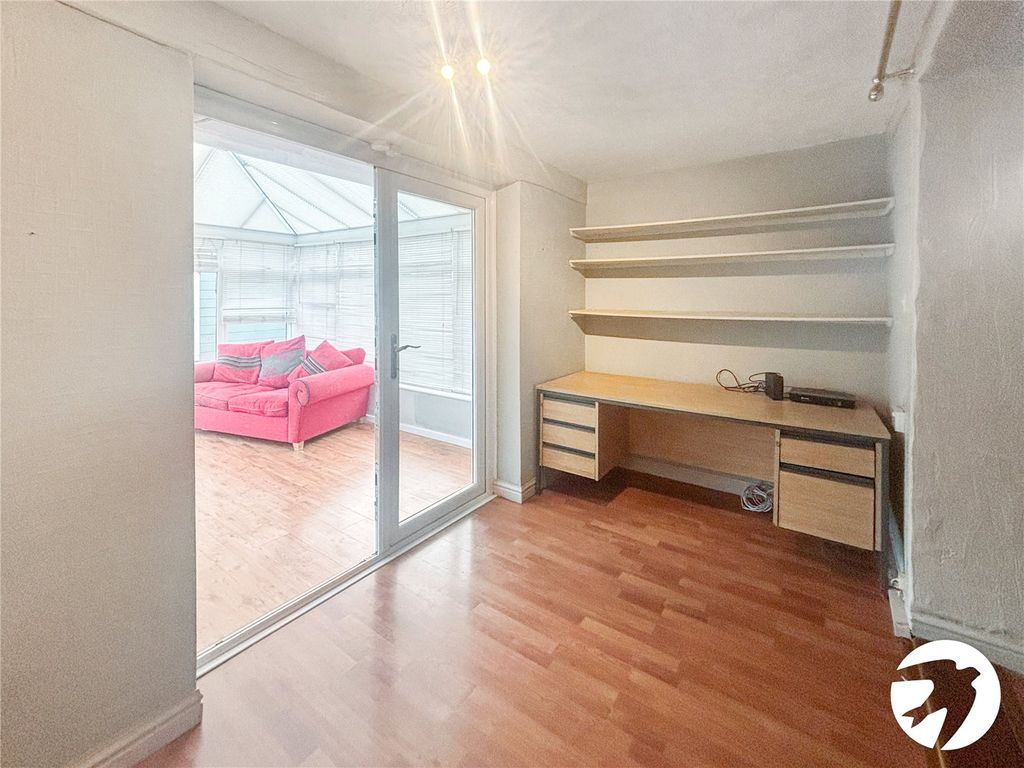 Property photo 3 of 22 Picture No. 48