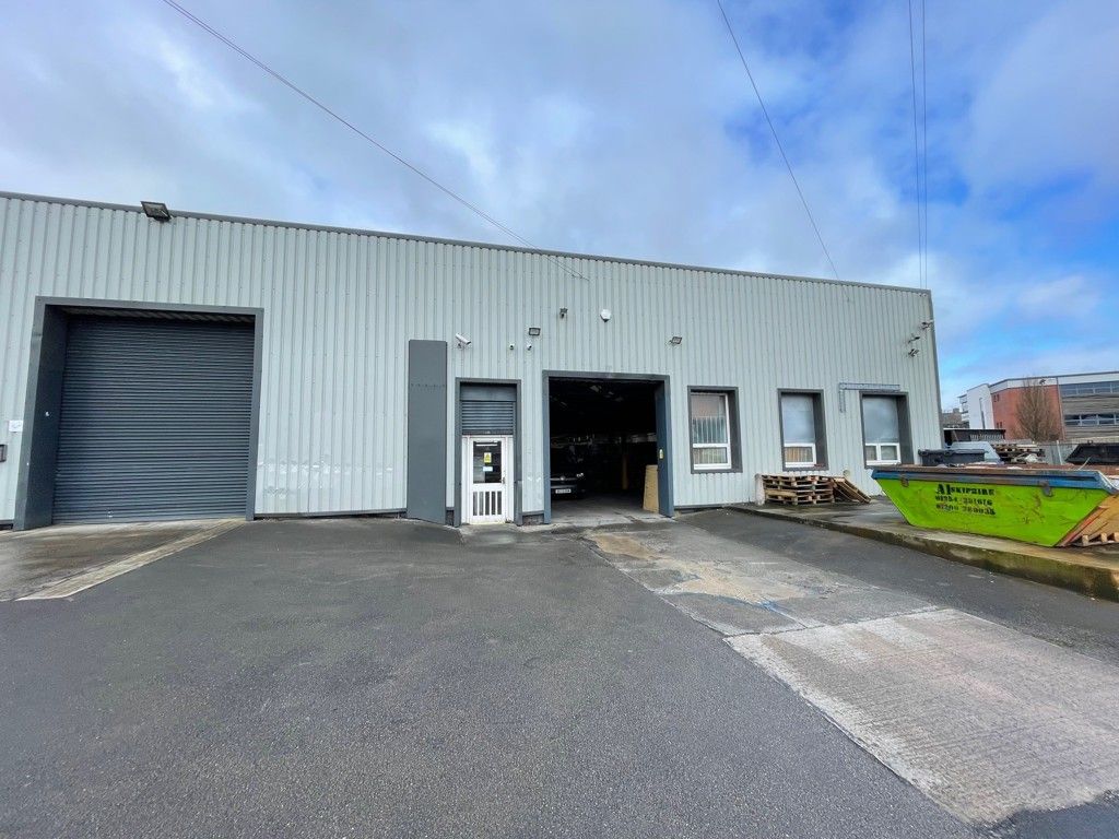 Property photo 1 of 8 Photo 10