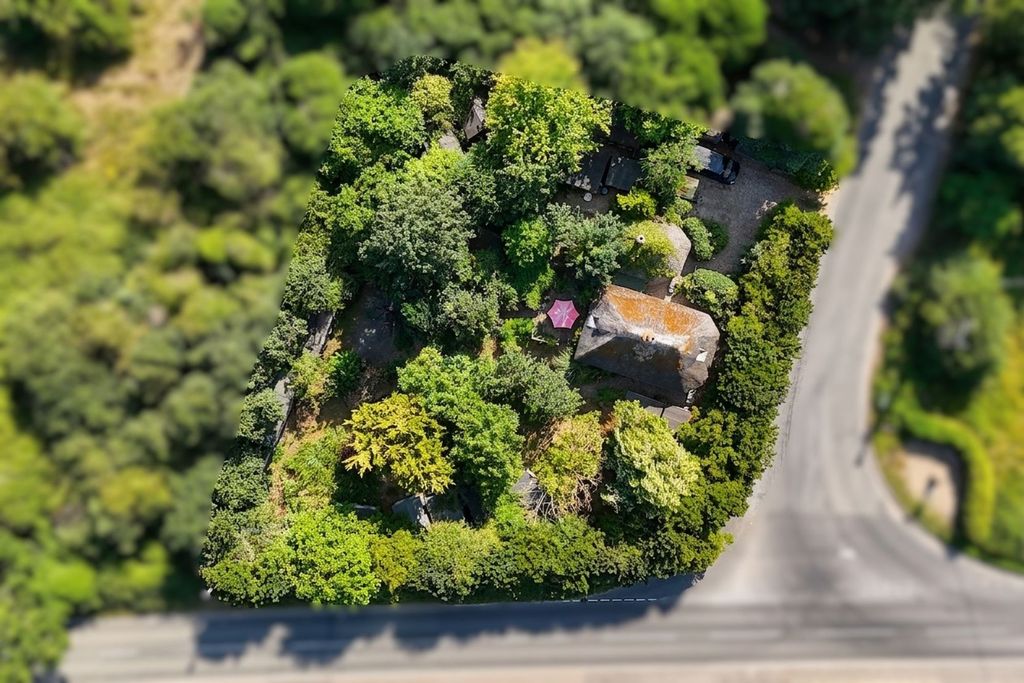 Property photo 1 of 30