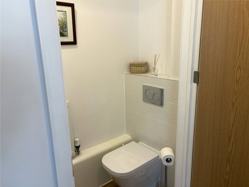 Property photo 3 of 22 Picture No. 04