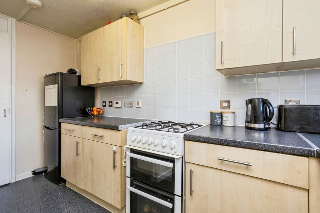 Property photo 3 of 17 Photo