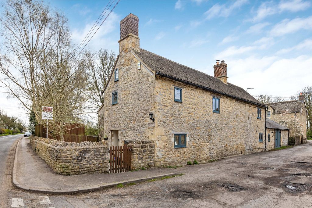 Property photo 1 of 39 Picture No. 57