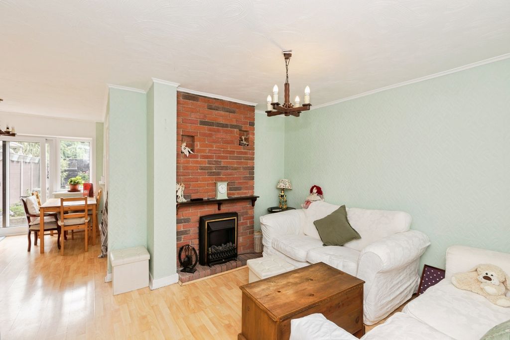 Property photo 3 of 28 Pbox-Img.Jpg