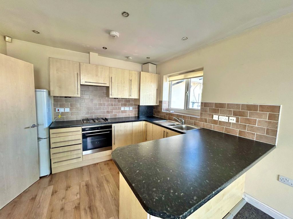 Property photo 2 of 8 Picture No. 02
