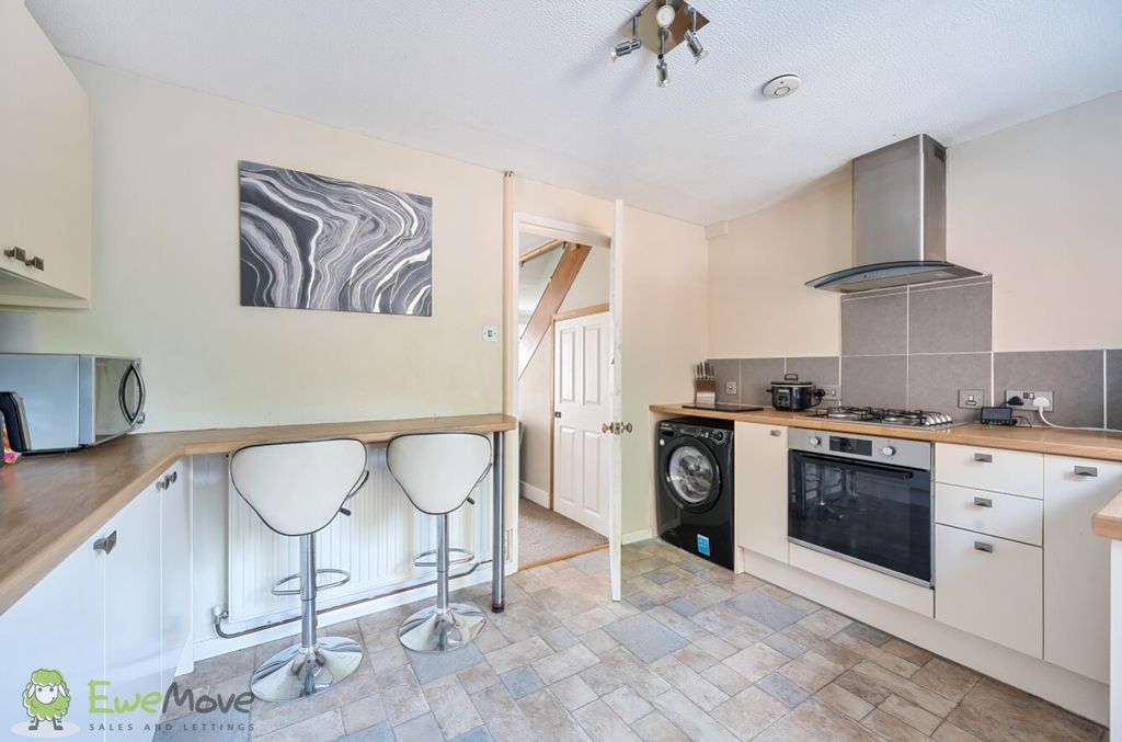Property photo 2 of 16 Kitchen
