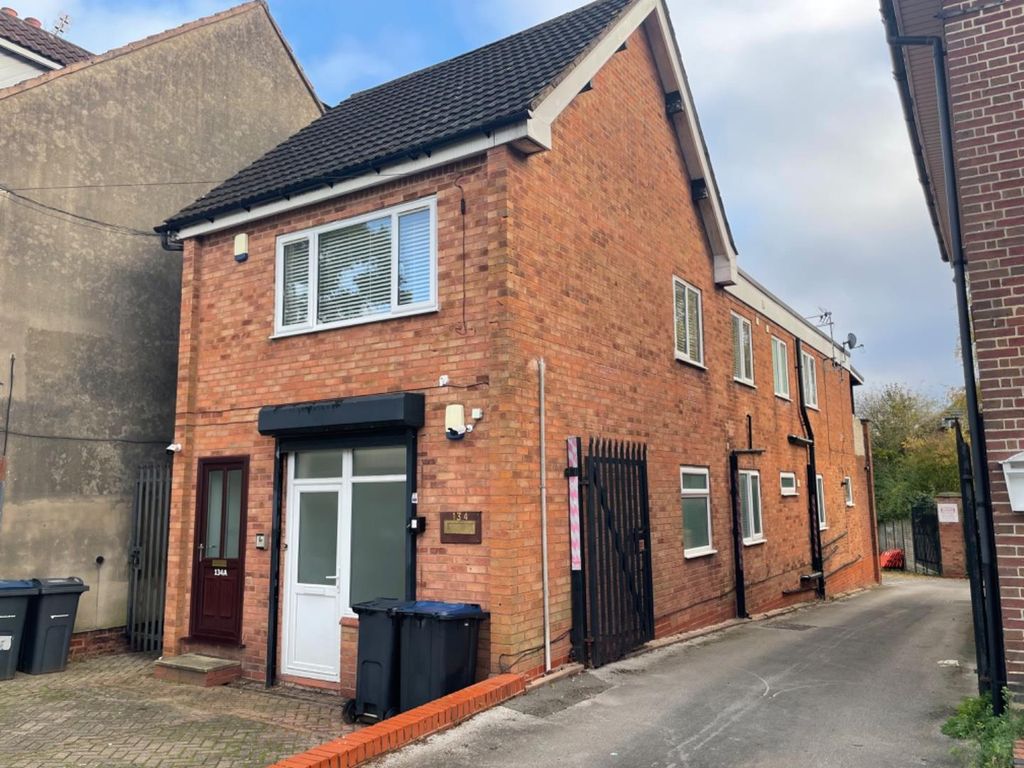 Property photo 1 of 22 11 Front Flats.Jpg