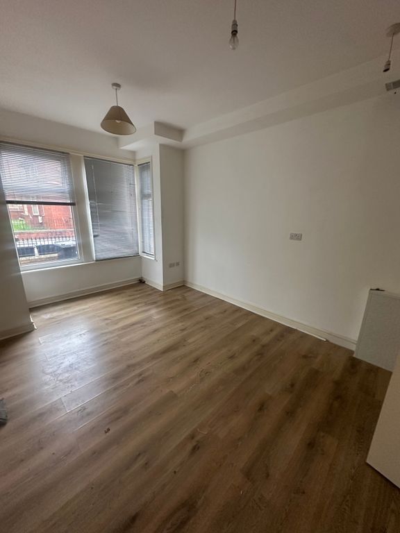 Property photo 1 of 4