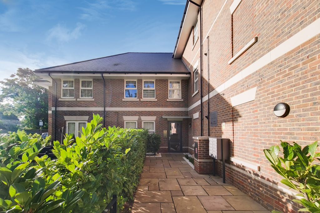 Property photo 3 of 13