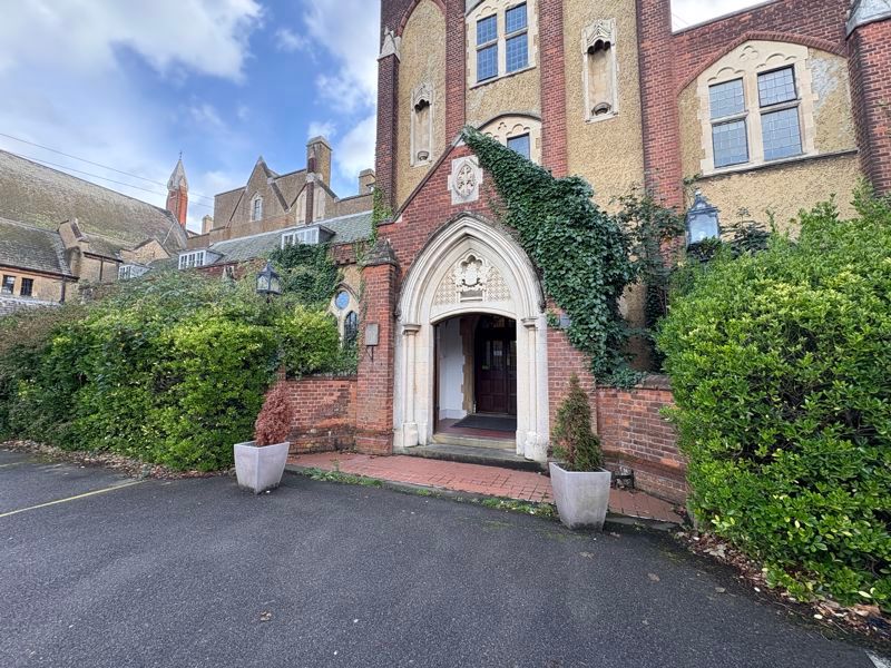 Property photo 2 of 34 Photo 31