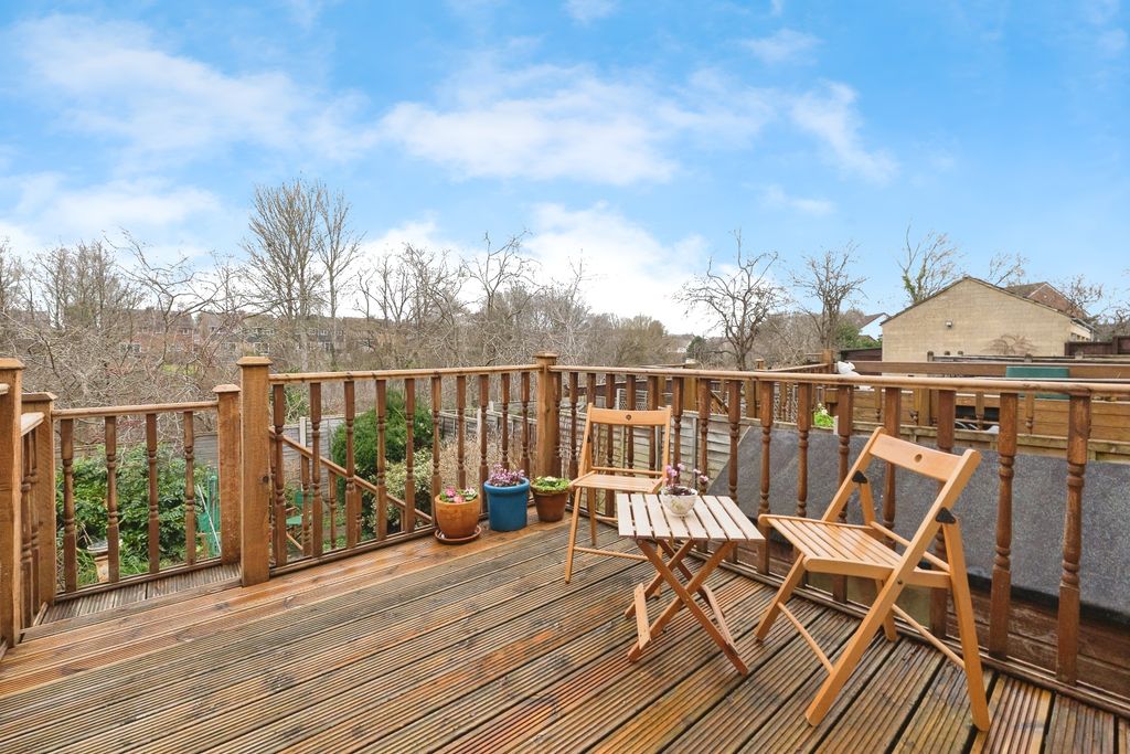 Property photo 2 of 22 Rear Garden