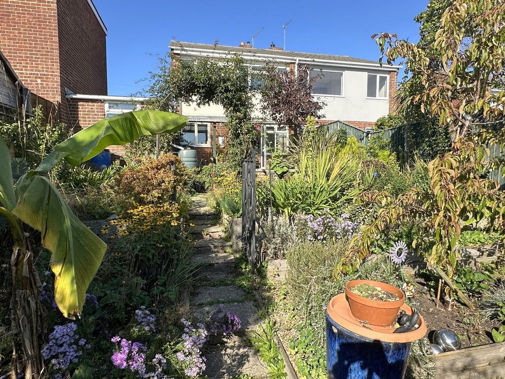 Property photo 2 of 29