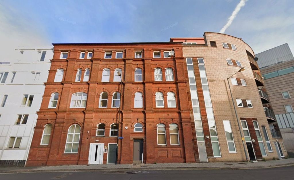 Property photo 2 of 11