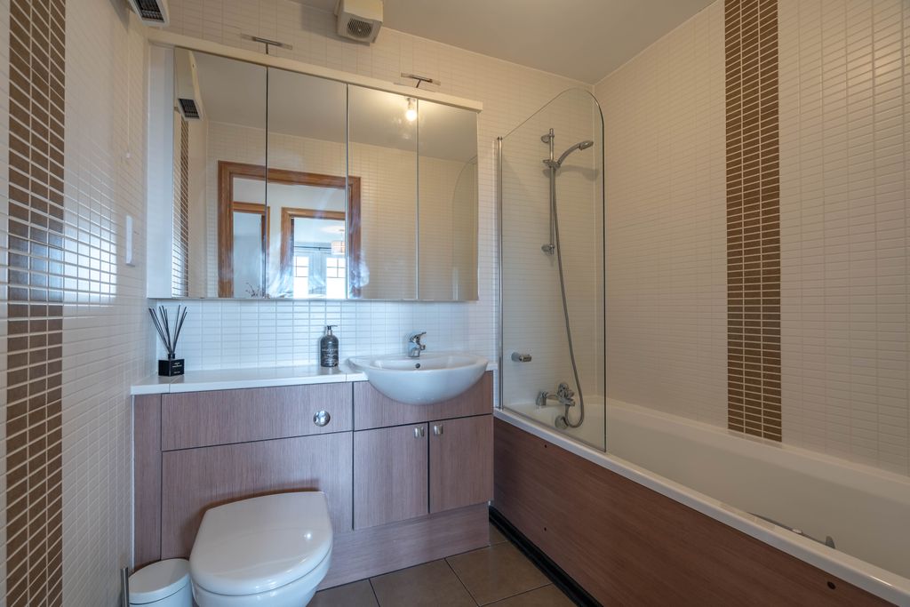 Additional image 32 of 3 bed flat for saleEagles View, Livingston EH54