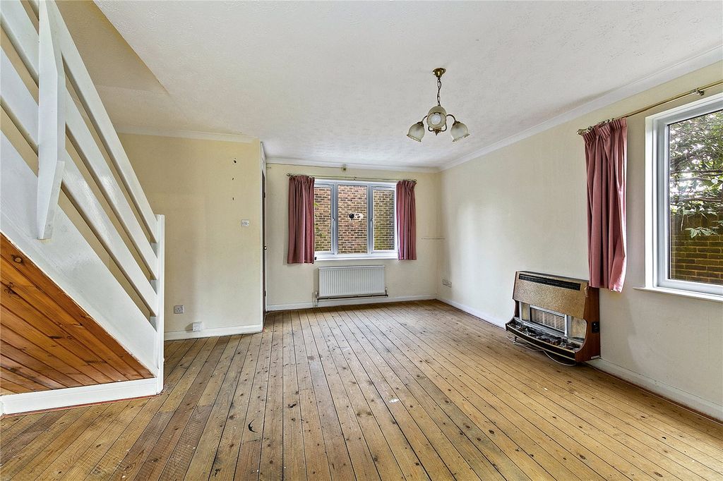Property photo 3 of 12 Picture No. 02