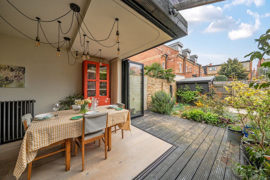 Property photo 3 of 16 Picture No. 29