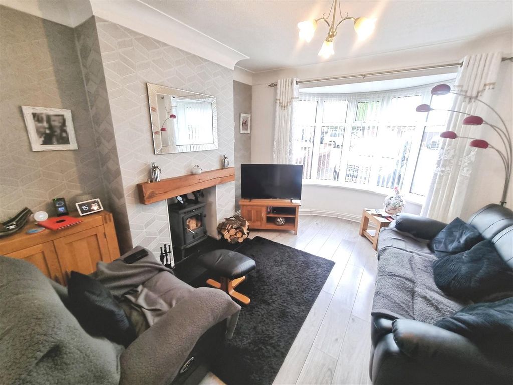 Property photo 2 of 15 94A71Ac7-Image006.Jpg