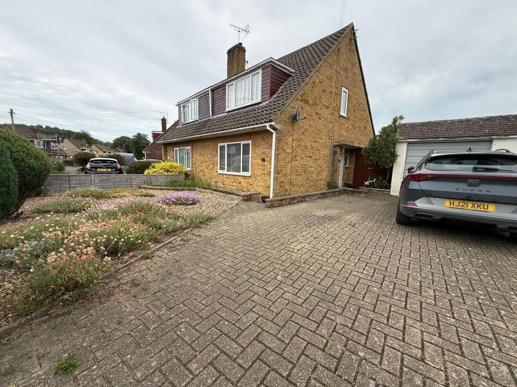 Property photo 1 of 16 External &amp; Driveway