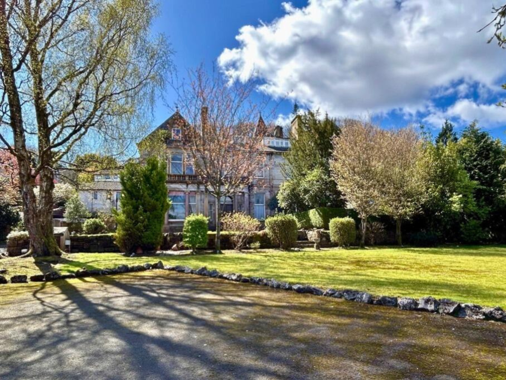 Property photo 1 of 28 Newark New Edited Photos (1)