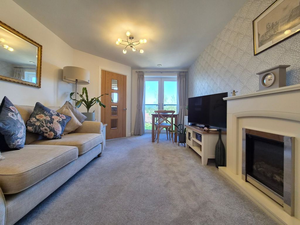 Property photo 3 of 15