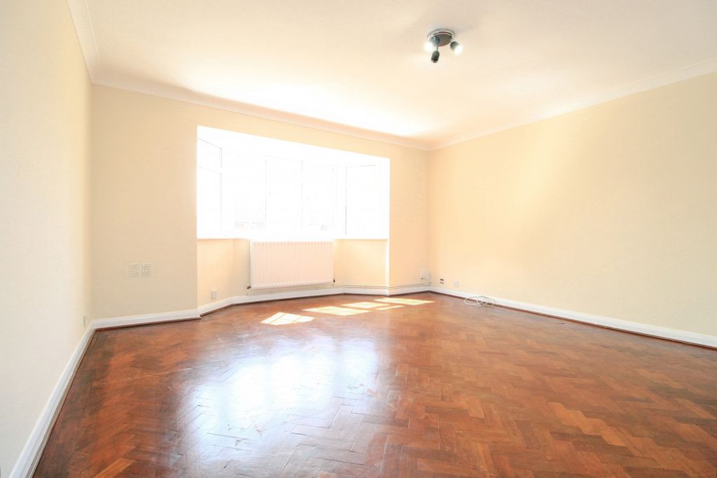 Property photo 3 of 15 Gallery